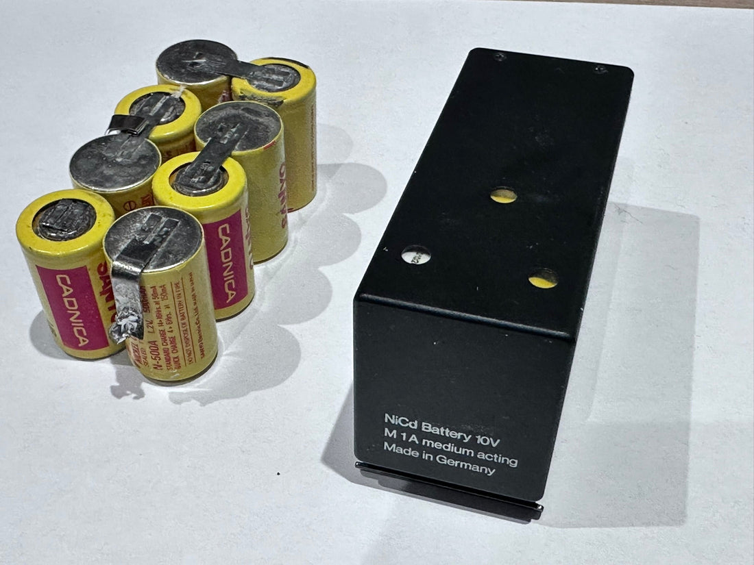 Rollei SLX / Rolleiflex 6000-series Battery Repair